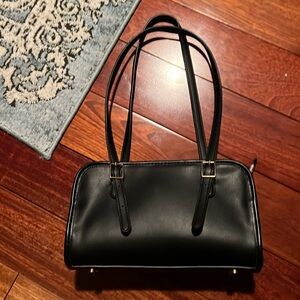 Black shoulder bag